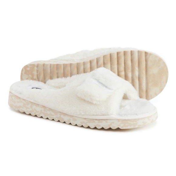 NEW Dr. Scholl’s Staycay OG Faux Fur Buckle Sandals WHITE TOFU NIB FAUX COMFY - Picture 4 of 4